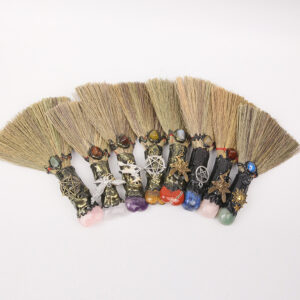 Natural Crystal Ball Heart Mini Broom Magic Wand Halloween Props RS-0229